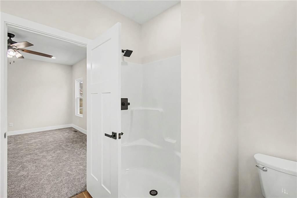 316 W 4th Street — photo 16