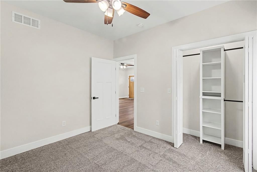 316 W 4th Street — photo 19