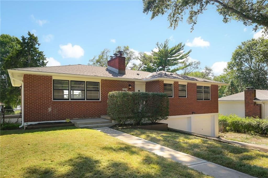 7919 Corona Avenue — photo 2