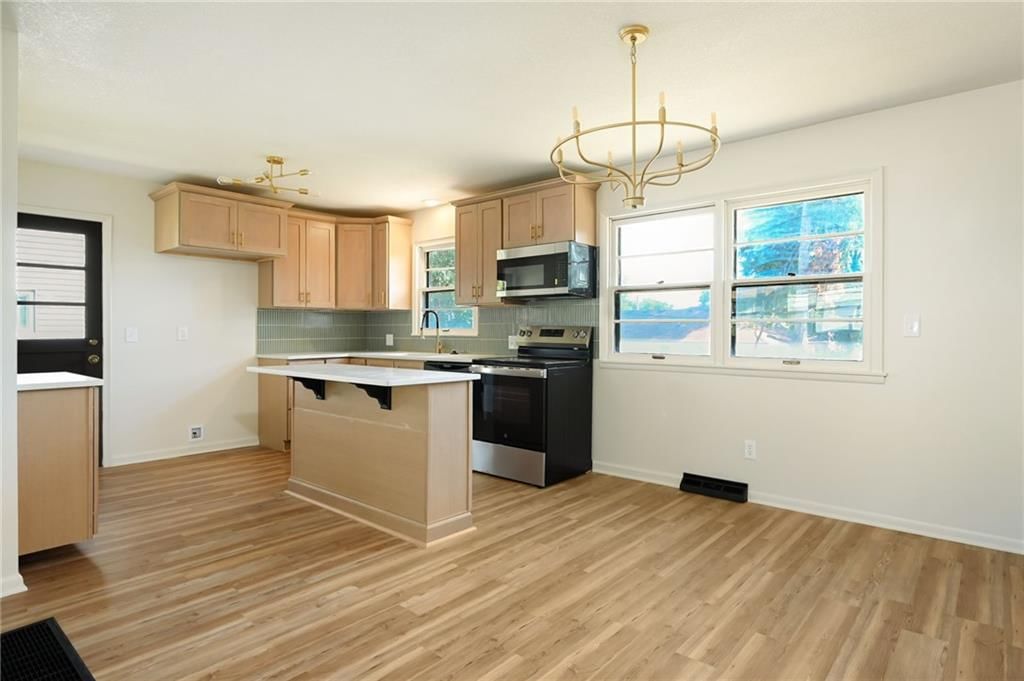 7919 Corona Avenue — photo 8