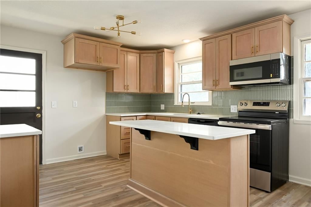 7919 Corona Avenue — photo 10