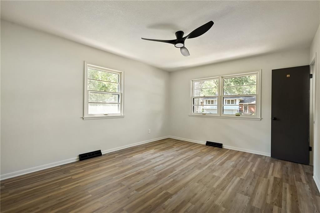 7919 Corona Avenue — photo 12