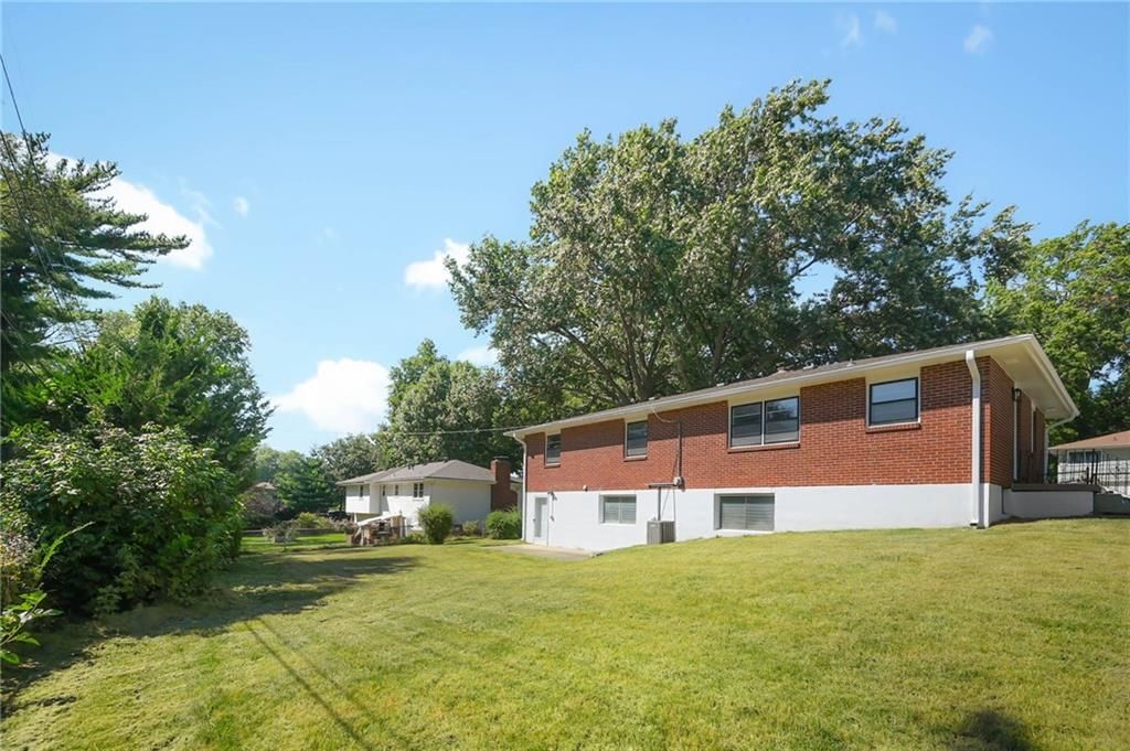 7919 Corona Avenue — photo 21