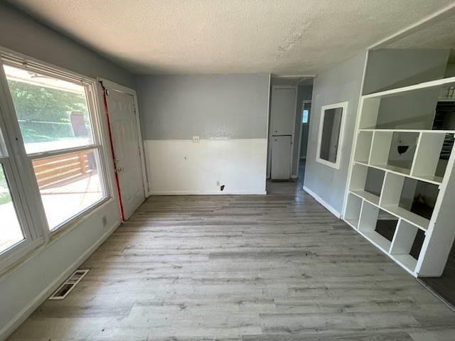 4135 Jackson Avenue — photo 9