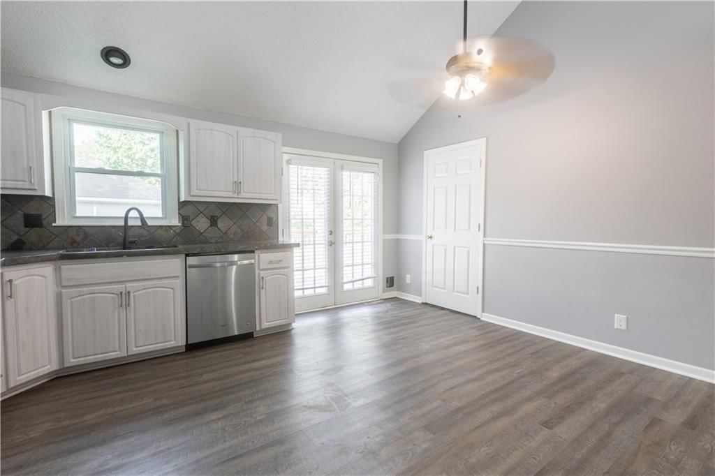8502 N Carson Avenue — photo 10