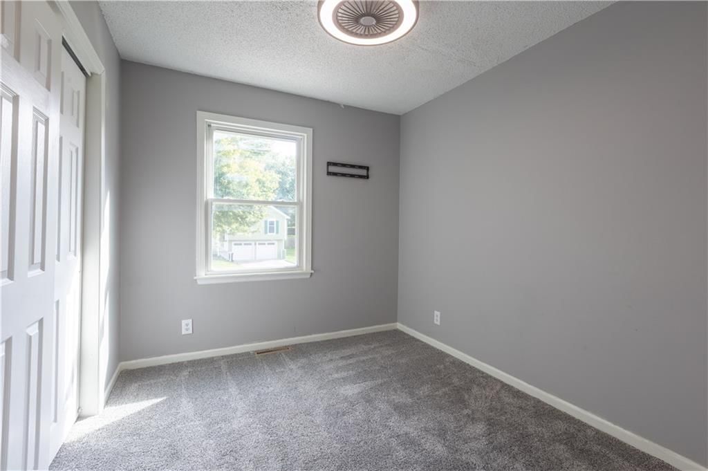8502 N Carson Avenue — photo 27