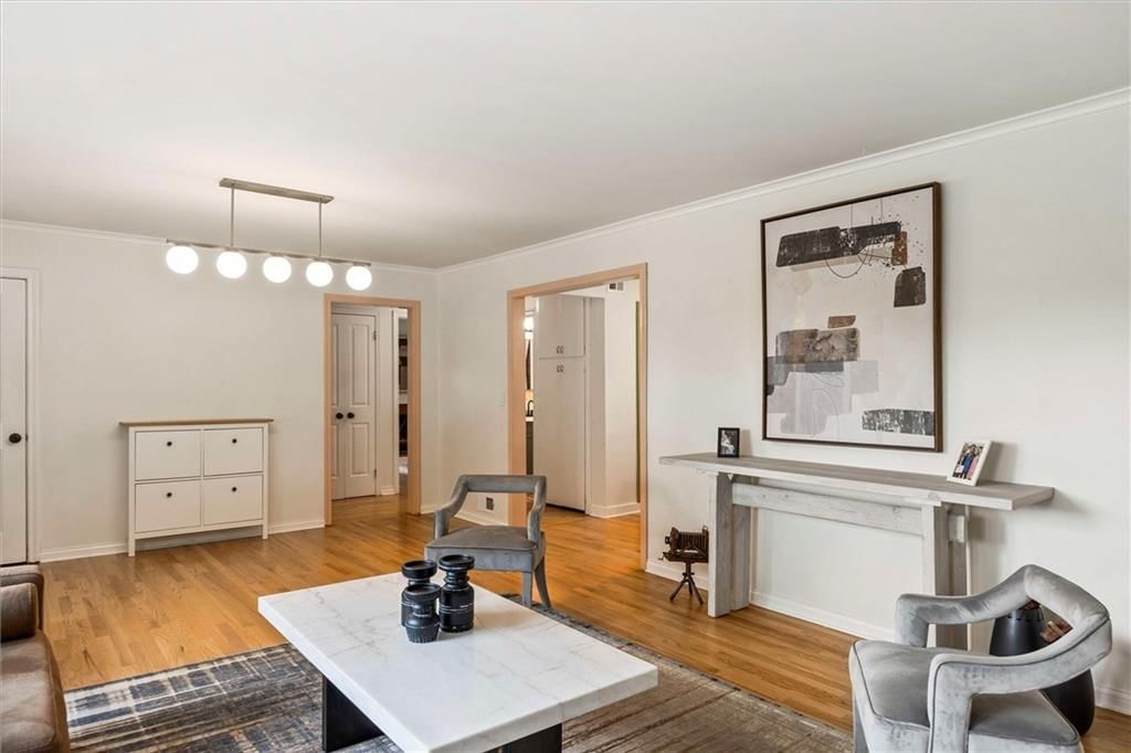 2905 W 49th Terrace — photo 5