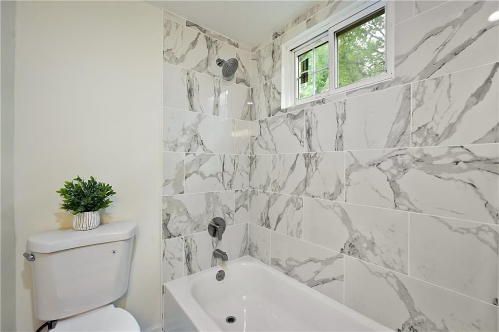 10709 E 13th Street — photo 4