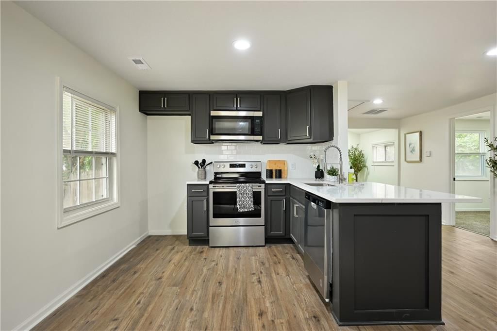 10709 E 13th Street — photo 14
