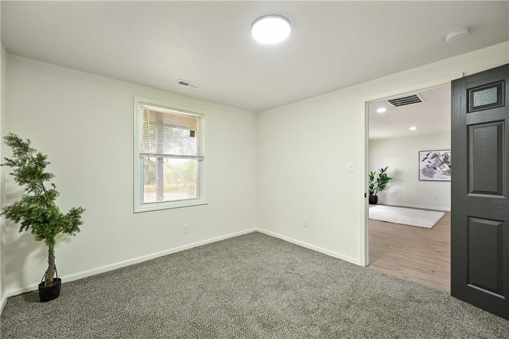 10709 E 13th Street — photo 18