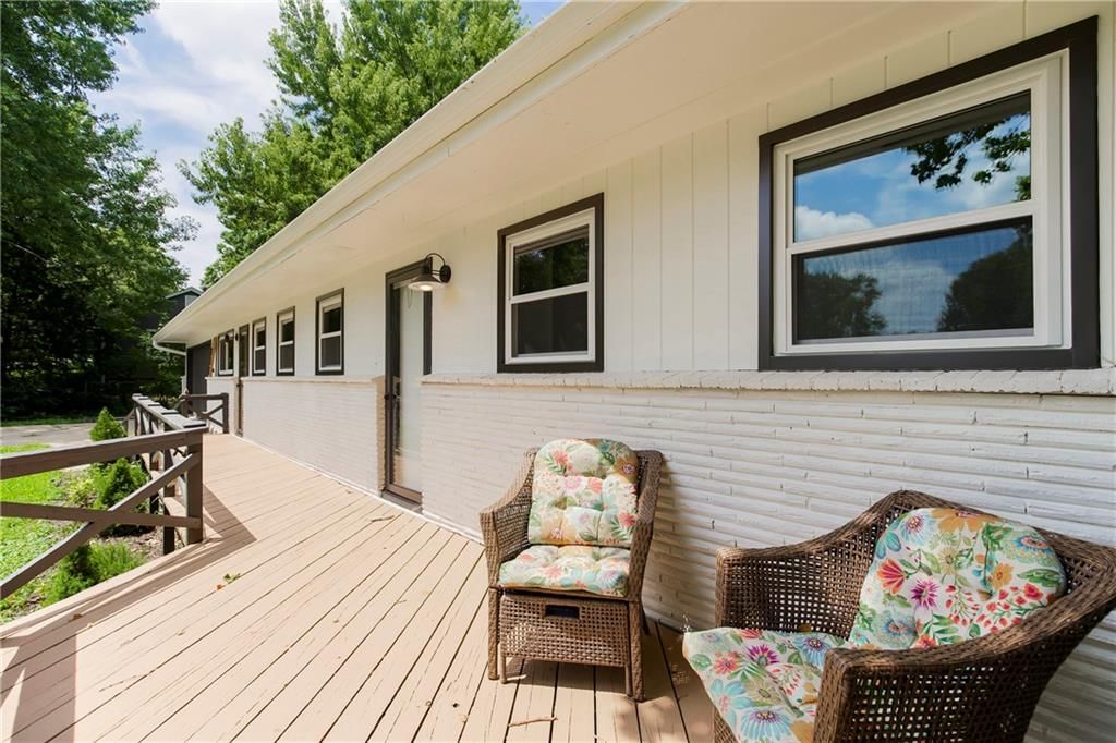 1300 NE 64Th Terrace — photo 3