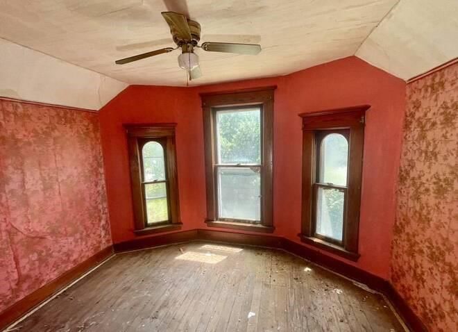 404 S Lake Street — photo 5