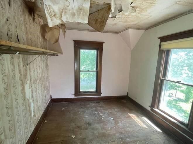 404 S Lake Street — photo 6