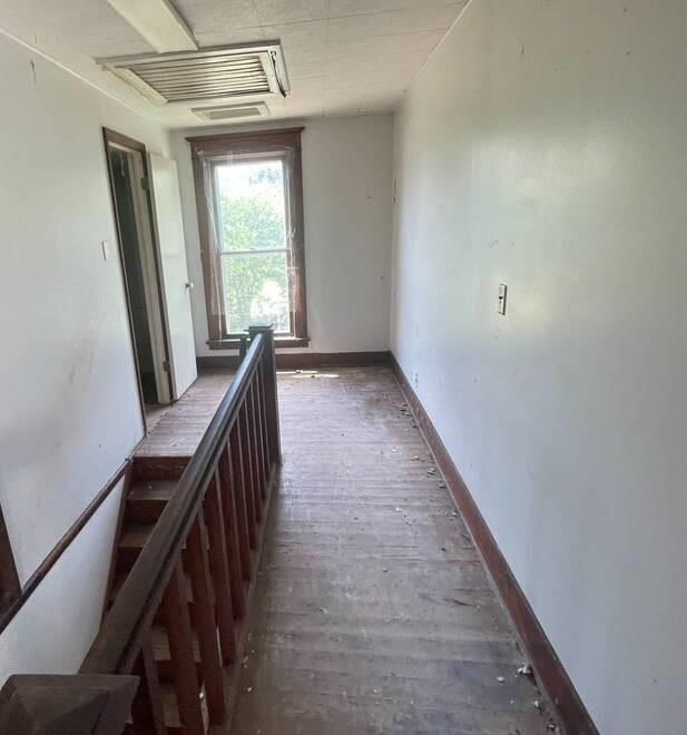 404 S Lake Street — photo 8