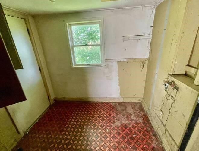 404 S Lake Street — photo 16