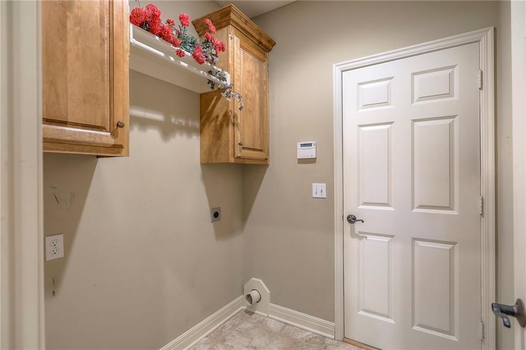 Photo 15 of 31 - 7309 Legler Street