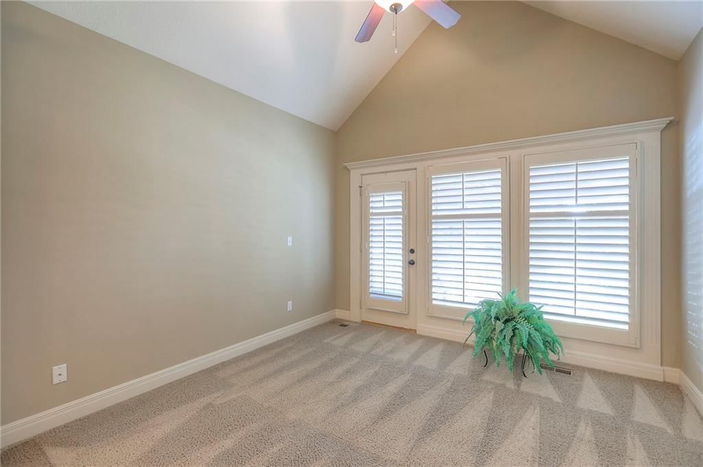 Photo 17 of 31 - 7309 Legler Street