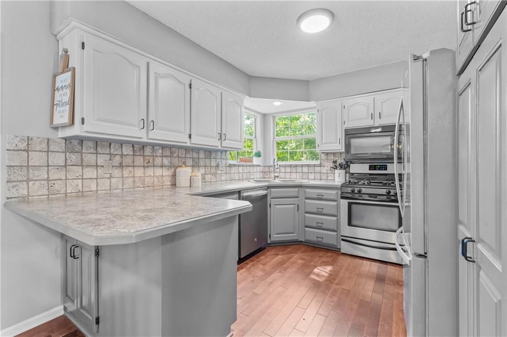 1268 N Lucy Montgomery Way — photo 6