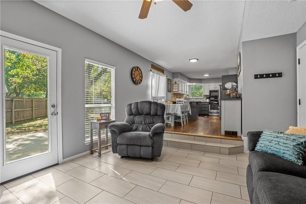 1268 N Lucy Montgomery Way — photo 14