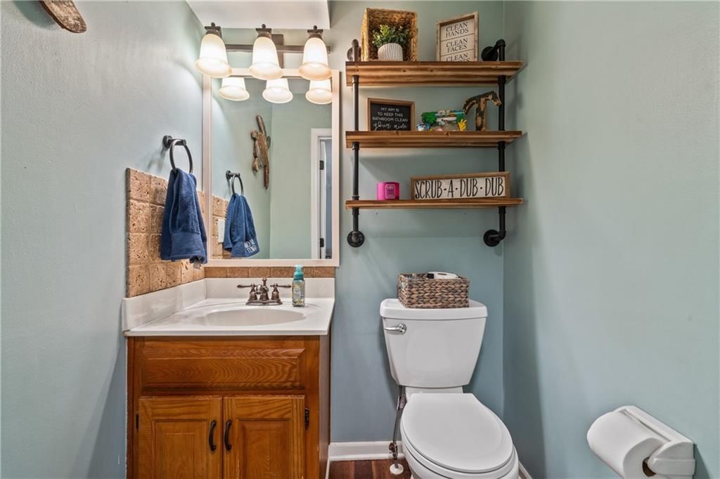 1268 N Lucy Montgomery Way — photo 31