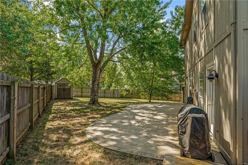 1268 N Lucy Montgomery Way — photo 32