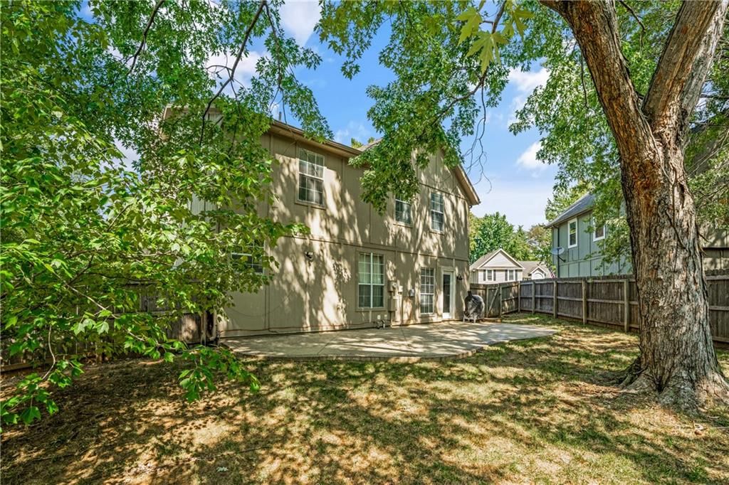 1268 N Lucy Montgomery Way — photo 34