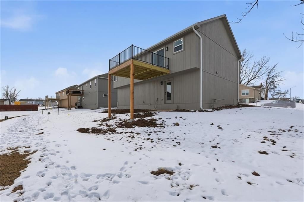 12701 Applewood Drive — photo 2