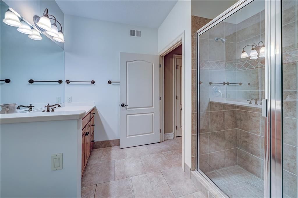 4704 W 152nd Street — photo 24