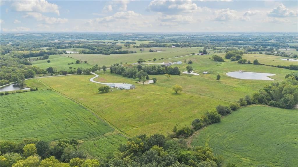 Photo 36 of 40 - 32561 State Highway Cc Highway