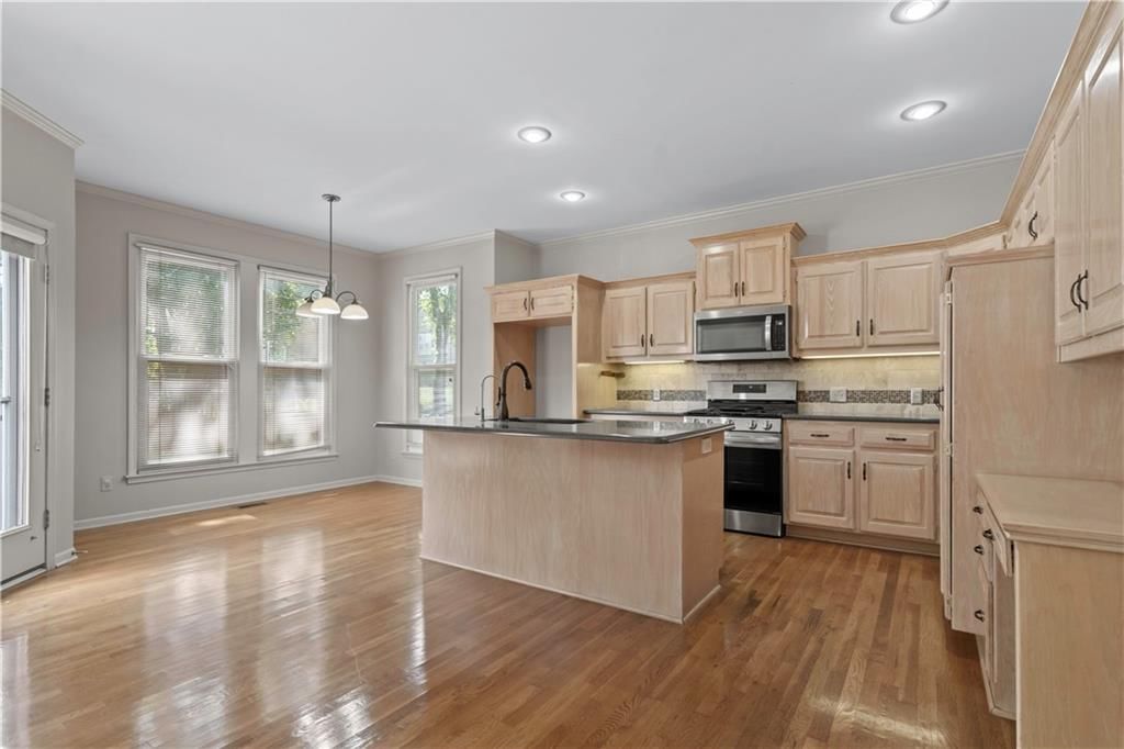 7907 W 154th Street — photo 17