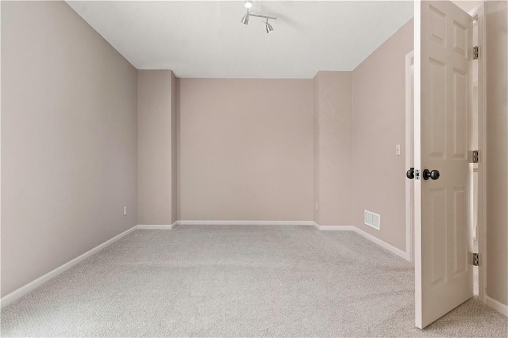 7907 W 154th Street — photo 42