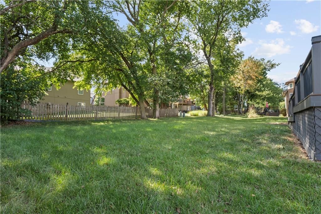 7907 W 154th Street — photo 57