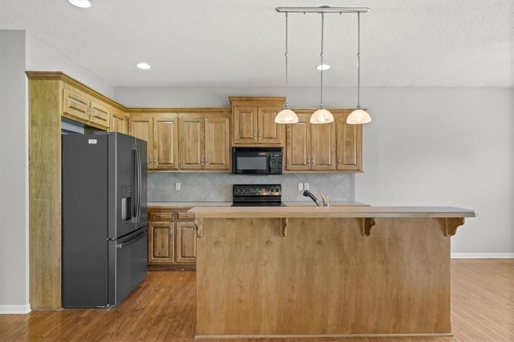Photo 5 of 25 - 1901 Sequoia Drive