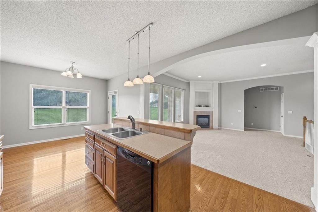 Photo 8 of 25 - 1901 Sequoia Drive