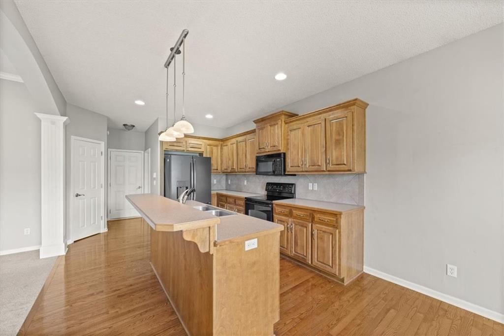 Photo 11 of 25 - 1901 Sequoia Drive