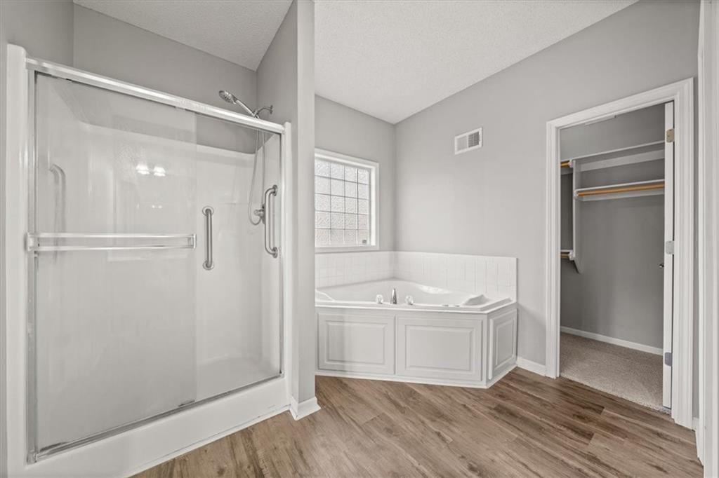Photo 16 of 25 - 1901 Sequoia Drive