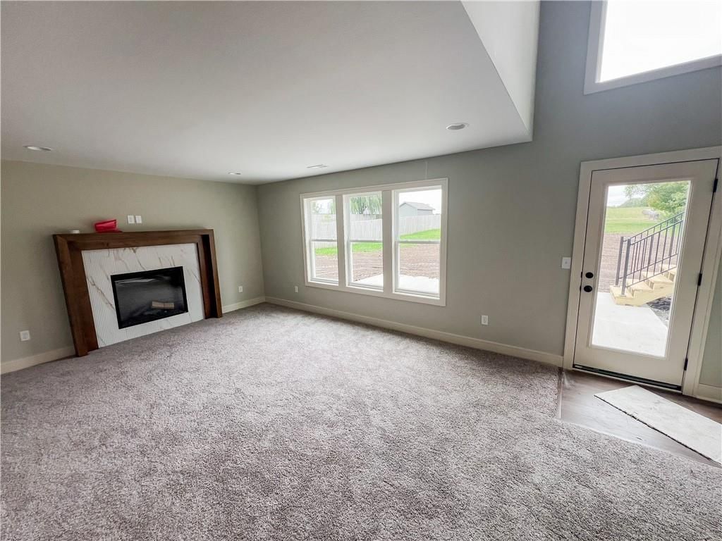 989 Sicklebar Drive — photo 10