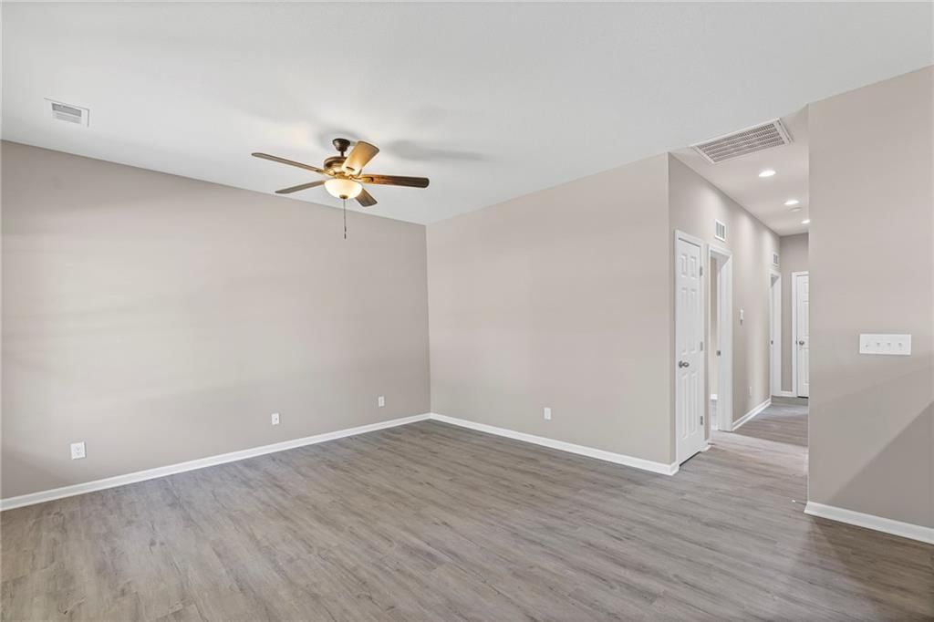 628 Monroe Street — photo 4