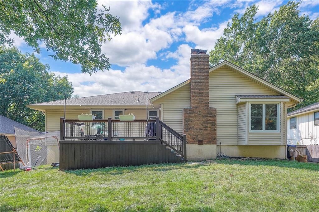 Photo 35 of 44 - 607 NE Birchwood Drive