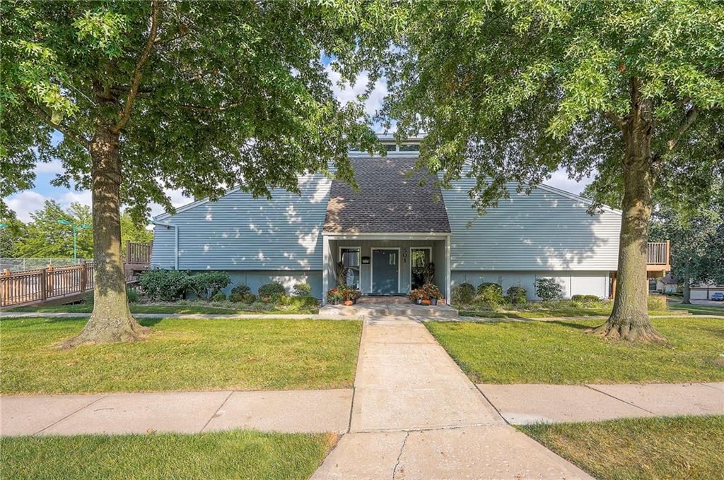 Photo 38 of 44 - 607 NE Birchwood Drive