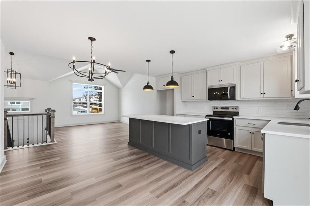 12709 Applewood Drive — photo 8
