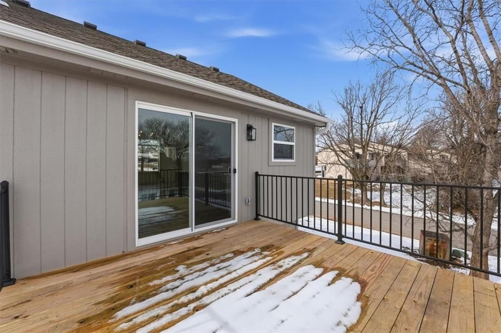 12709 Applewood Drive — photo 10