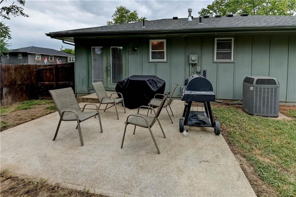 Photo 37 of 41 - 204 Millview Drive
