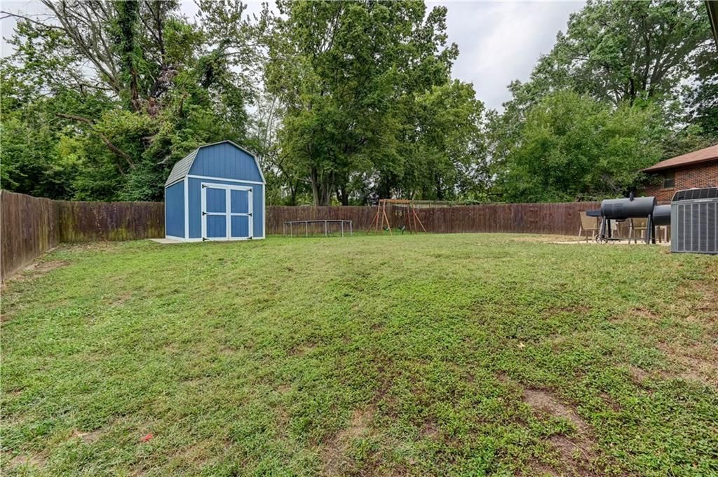 Photo 41 of 41 - 204 Millview Drive