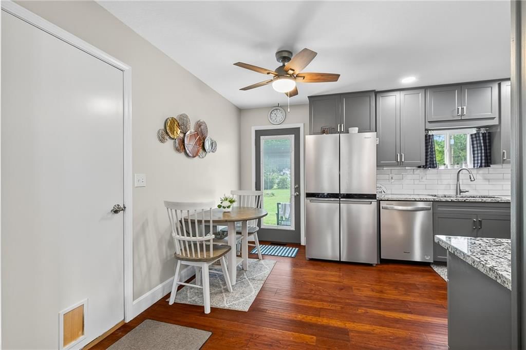 Photo 6 of 41 - 17128 Monte Verde Drive