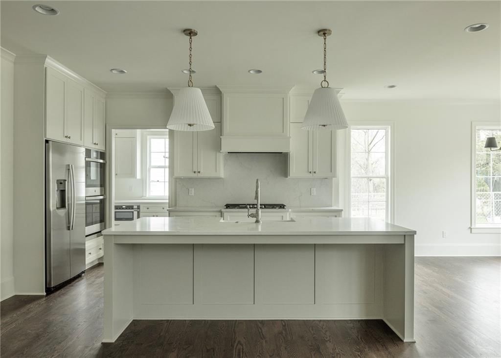 4519 W 70th Street — photo 8