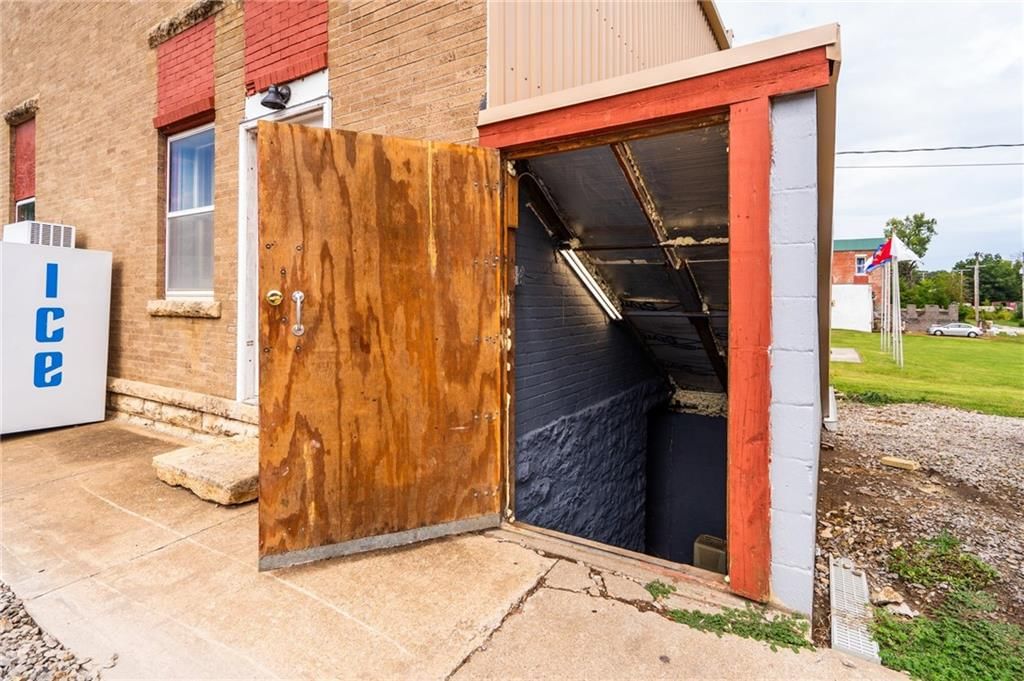 210 S Union Street — photo 26