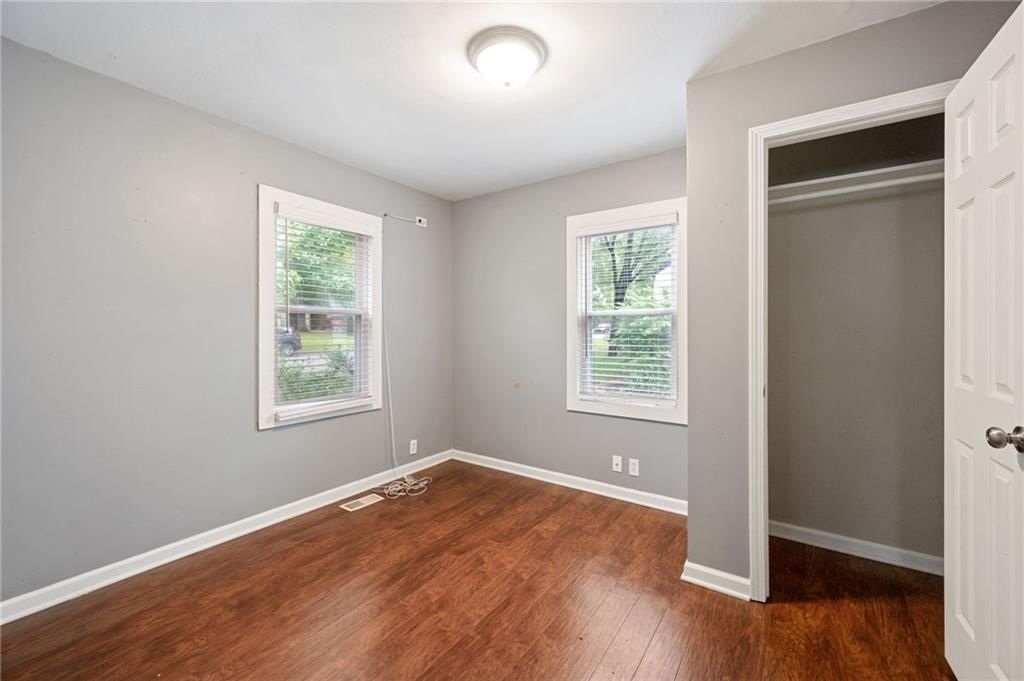 Photo 19 of 25 - 721 S Chestnut Street