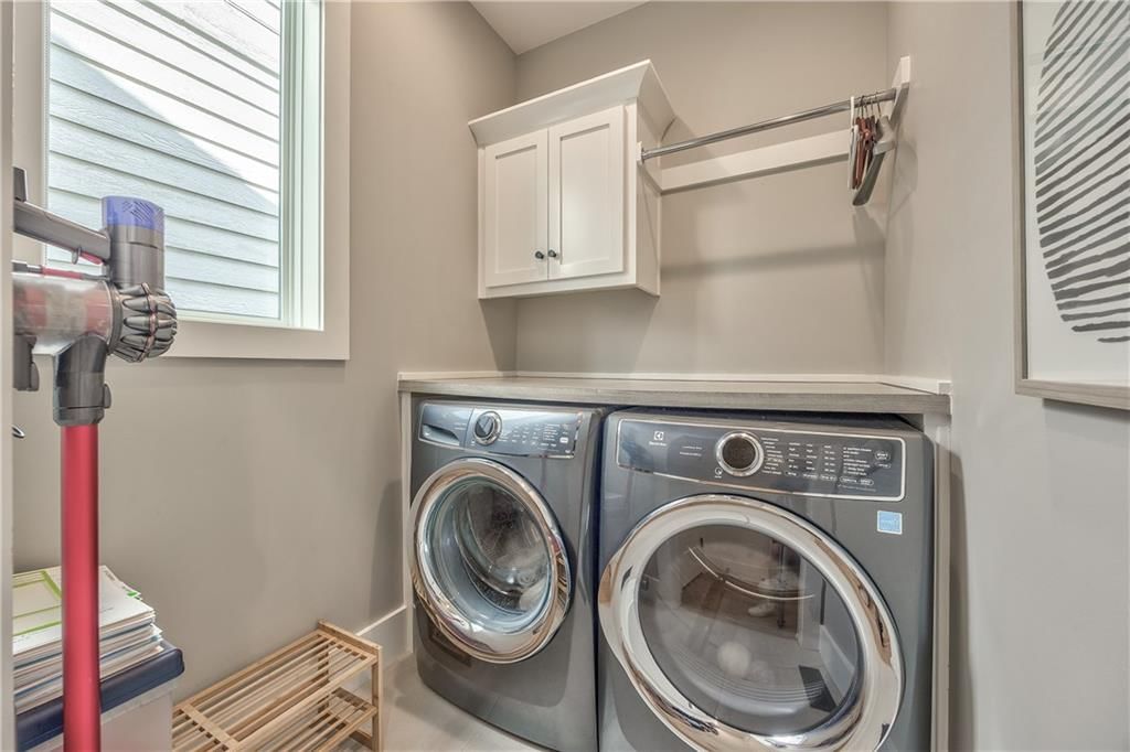 732 W 45th Street — photo 20