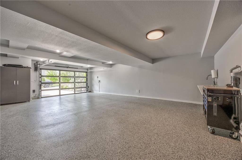 732 W 45th Street — photo 40
